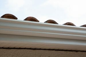 seamless gutters vs traditional